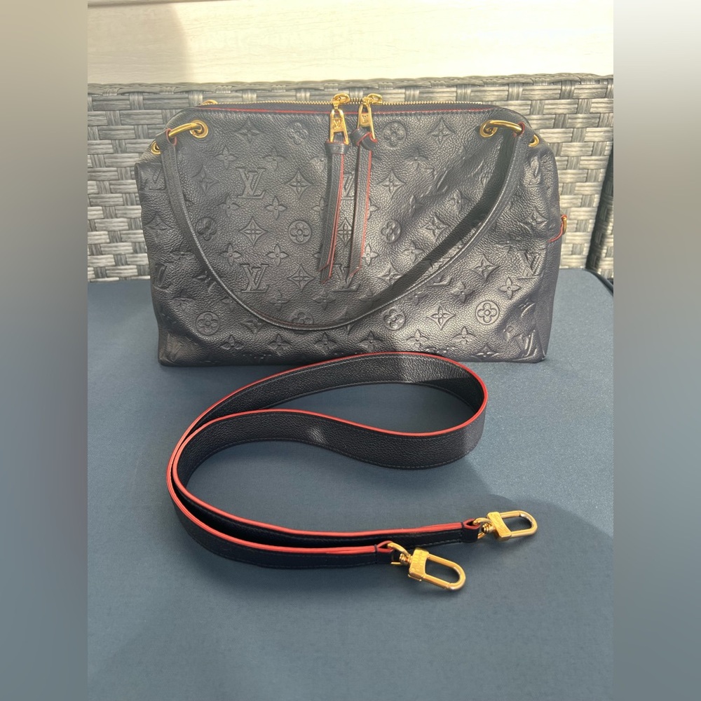 🚨FINAL PRICE 🚨💙 Louis Vuitton Empreinte Ponthieu PM Marine Rouge 💙